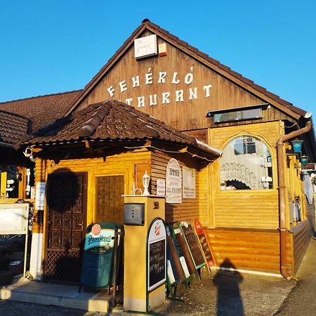 Fehérló Vendégház&Restaurant Buk Exterior foto