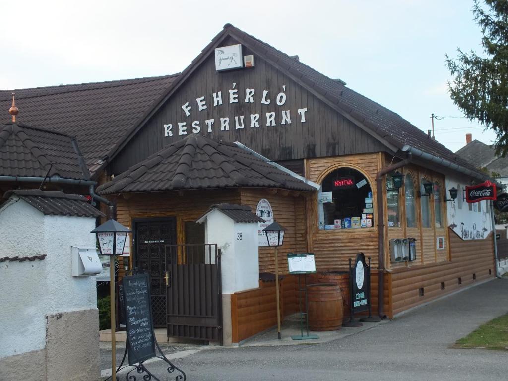 Fehérló Vendégház&Restaurant Buk Exterior foto