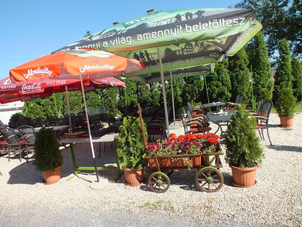 Fehérló Vendégház&Restaurant Buk Exterior foto